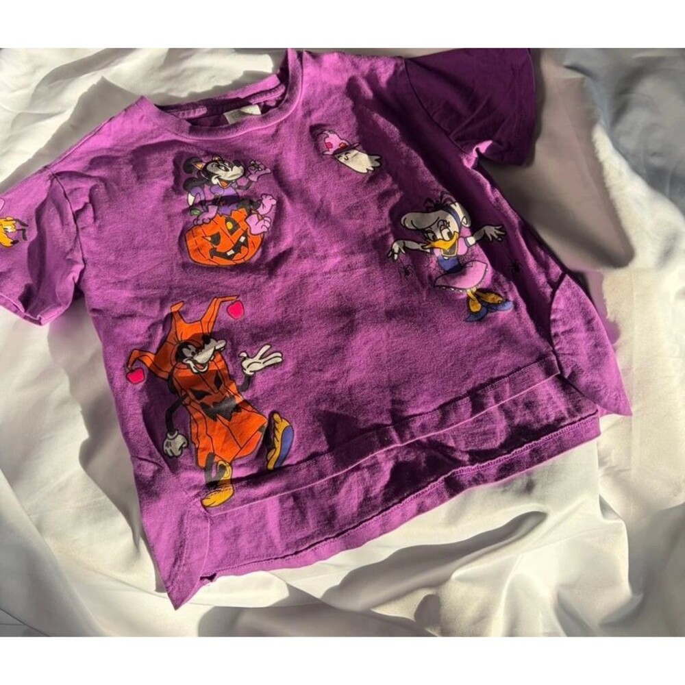 Disney Store Girls Purple Halloween T-Shirt Minnie Daisy Goofy Pluto Size M 7/8 - Picture 7 of 7